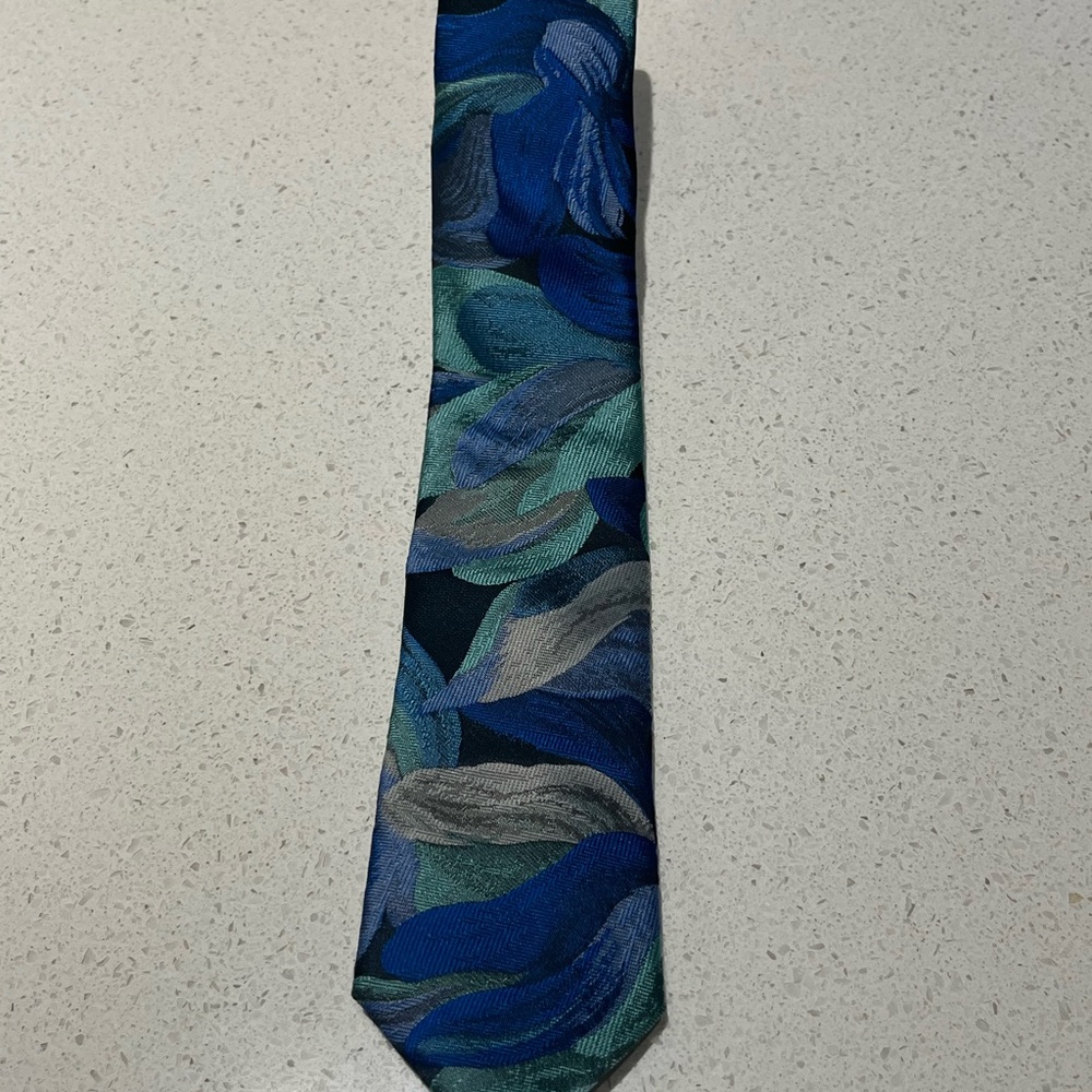 Egara Skinny Tie